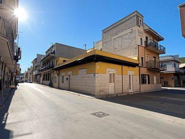 Villa Indipendente in vendita a Palagiano, Taranto