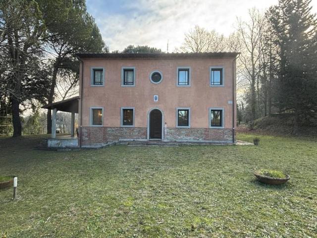 Villa Indipendente in vendita a Legoli, Toscana