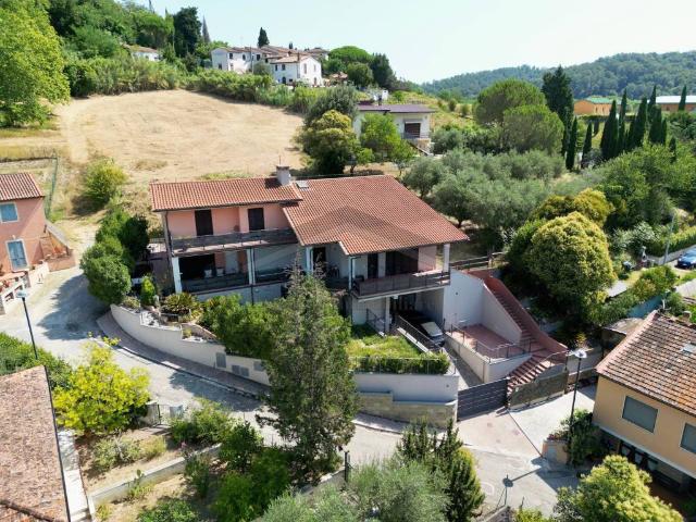 Villa Indipendente in vendita a Legoli, Toscana