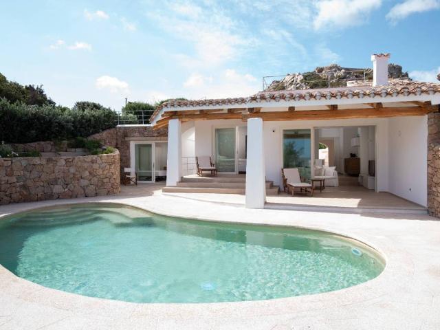 Villa Indipendente in vendita a Palau, Sardigna/Sardegna