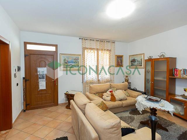 Villa Indipendente in vendita a Palazzo Pignano, Lombardia