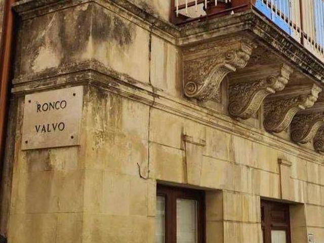 Villa Indipendente in vendita a Palazzolo Acreide, Sicilia