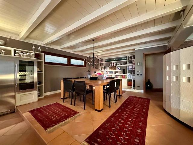 Villa Indipendente in vendita a Palazzolo Dello Stella, Friuli-Venezia Giulia