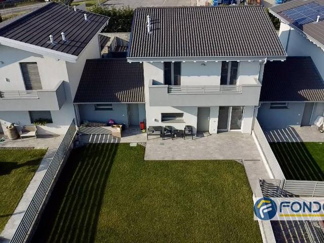 Villa Indipendente in vendita a Mura, Palazzolo Sull'oglio