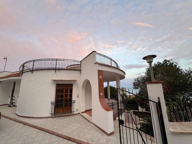 Villa Indipendente in vendita a VII Circoscrizione, Palermo