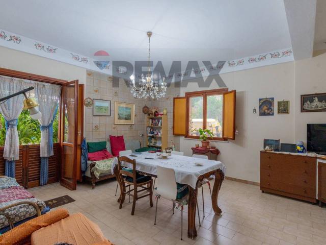 Villa Indipendente in vendita a III Circoscrizione, Palermo
