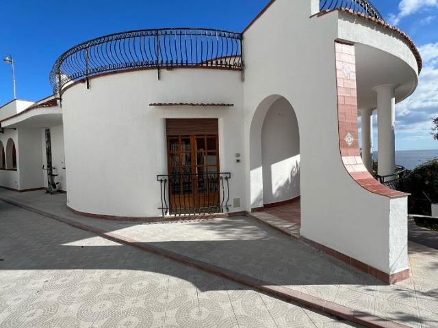 Villa Indipendente in vendita a VII Circoscrizione, Palermo