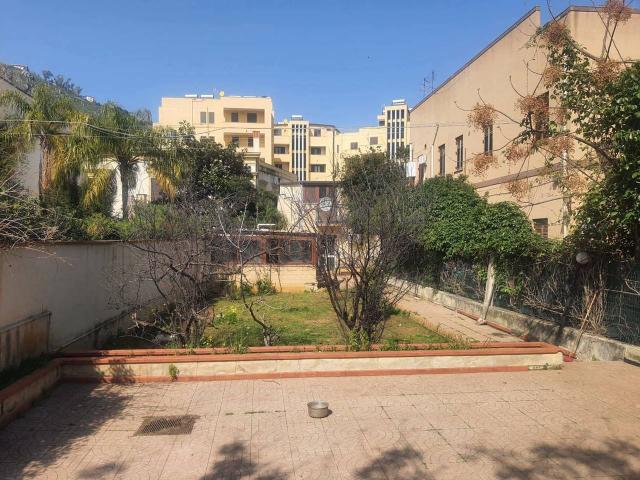Villa Indipendente in vendita a IV Circoscrizione, Palermo