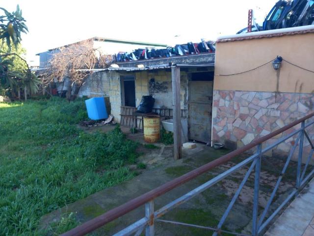 Villa Indipendente in vendita a VI Circoscrizione, Palermo
