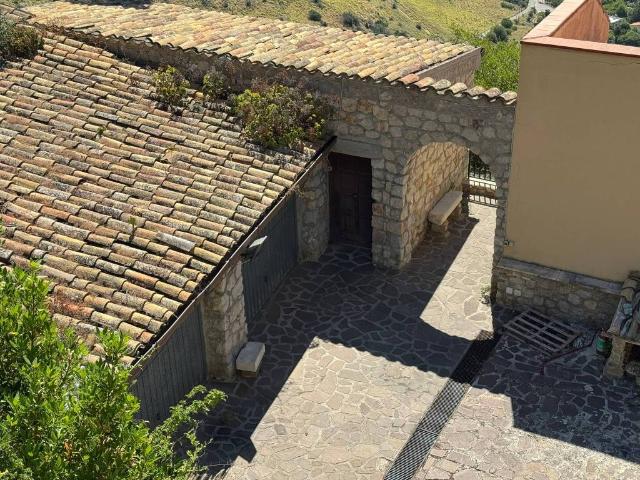Villa Indipendente in vendita a VII Circoscrizione, Palermo
