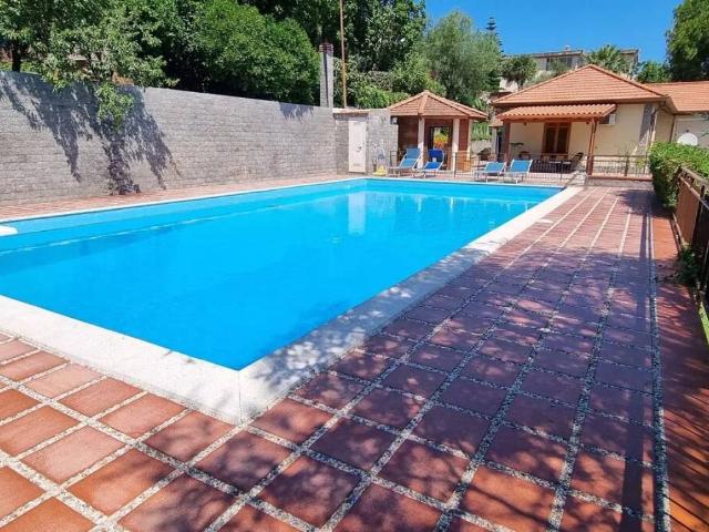 Villa Indipendente in vendita a VI Circoscrizione, Palermo