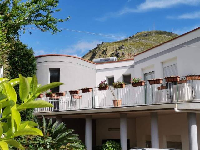 Villa Indipendente in vendita a V Circoscrizione, Palermo