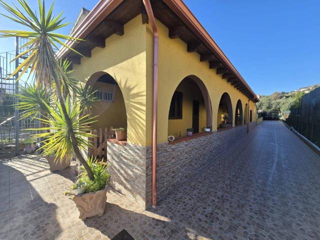Villa Indipendente in vendita a IV Circoscrizione, Palermo