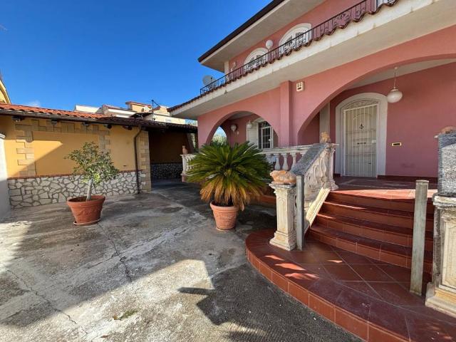 Villa Indipendente in vendita a IV Circoscrizione, Palermo