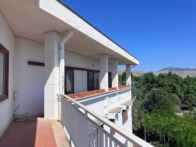 Villa Indipendente in vendita a IV Circoscrizione, Palermo