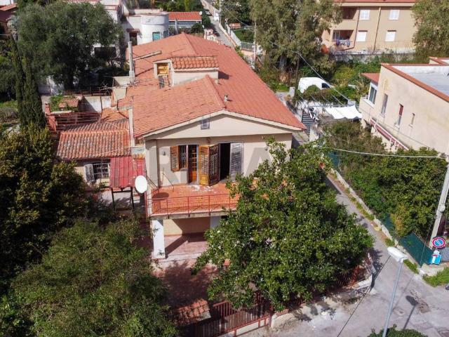 Villa Indipendente in vendita a VII Circoscrizione, Palermo