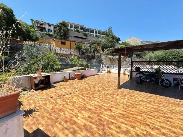 Villa Indipendente in vendita a IV Circoscrizione, Palermo