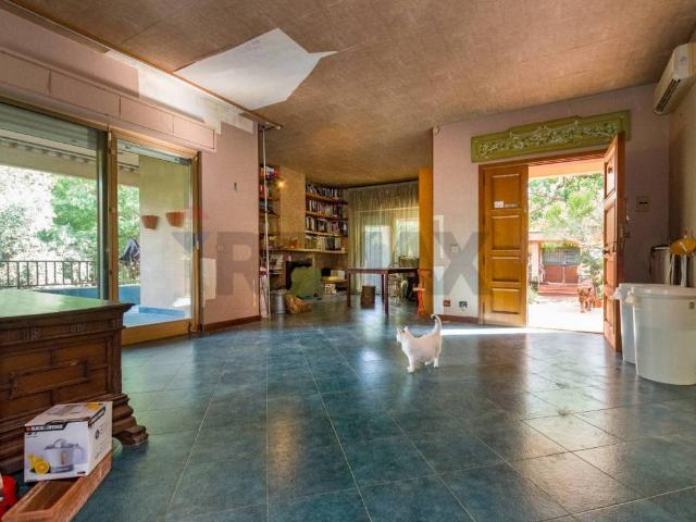 Villa Indipendente in vendita a VI Circoscrizione, Palermo