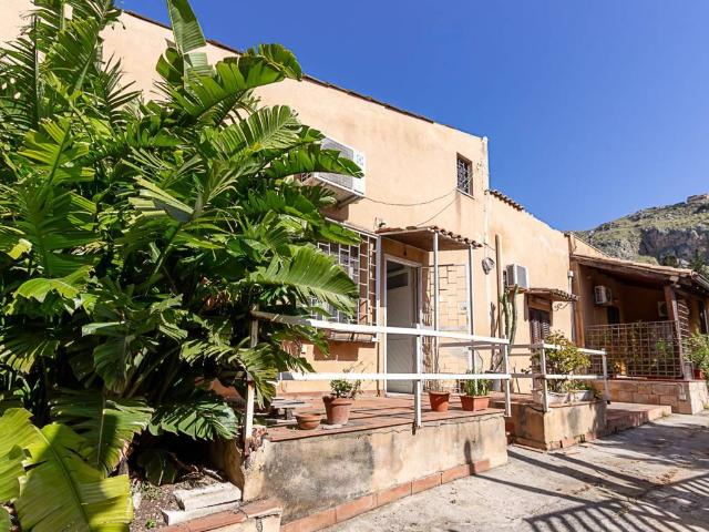 Villa Indipendente in vendita a VII Circoscrizione, Palermo