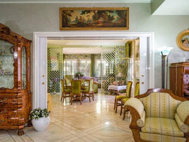 Villa Indipendente in vendita a VI Circoscrizione, Palermo