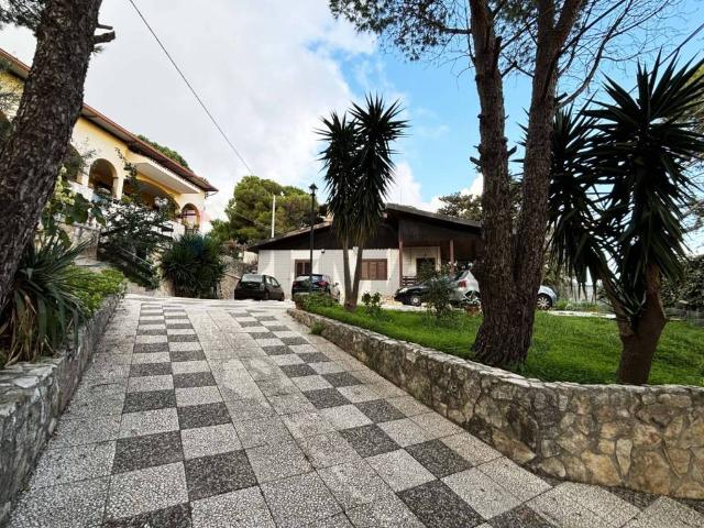 Villa Indipendente in vendita a V Circoscrizione, Palermo