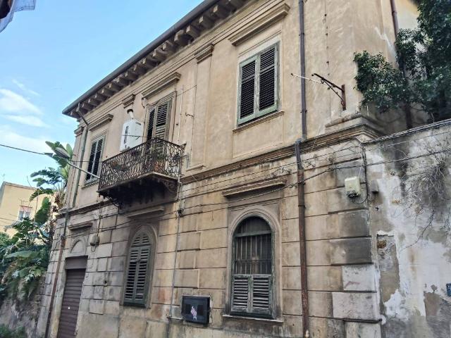 Villa Indipendente in vendita a V Circoscrizione, Palermo
