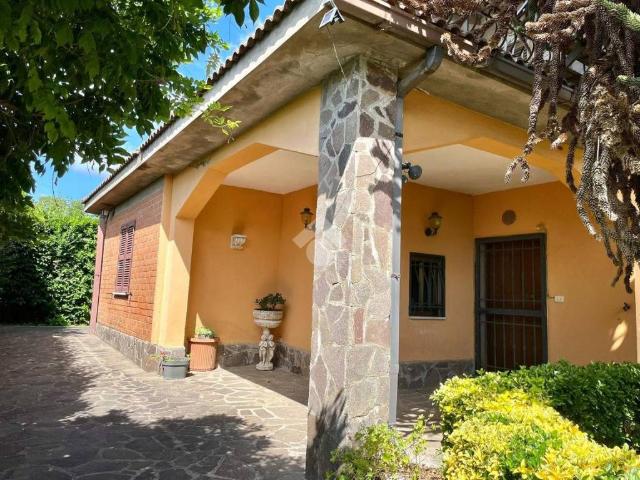 Villa Indipendente in vendita a Colle del Fico, Roma Capitale