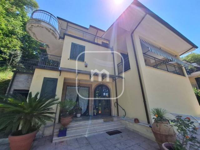Villa Indipendente in vendita a Casale Lungo, Roma Capitale
