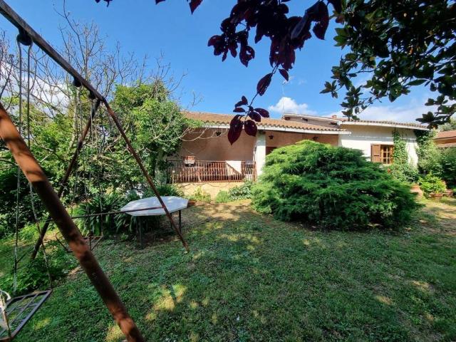 Villa Indipendente in vendita a Fontana Vazza, Roma Capitale