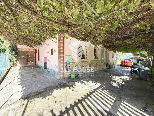 Villa Indipendente in vendita a Carchitti, Palestrina