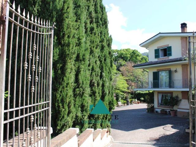 Villa Indipendente in vendita a Casale Lungo, Roma Capitale
