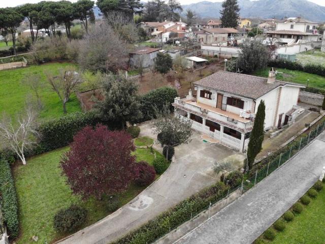 Villa Indipendente in vendita a Villaggio Rinascita, Roma Capitale