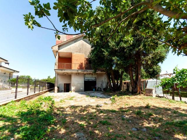 Villa Indipendente in vendita a Roma Capitale, Lazio