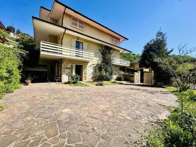 Villa Indipendente in vendita a Roma Capitale, Lazio