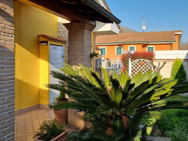 Villa Indipendente in vendita a Roma Capitale, Lazio