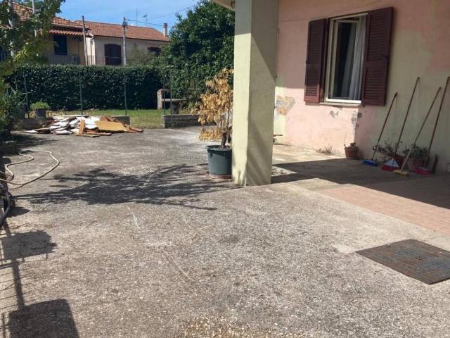 Villa Indipendente in vendita a Le Quadrelle, Roma Capitale