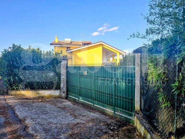 Villa Indipendente in vendita a Paliano, Lazio
