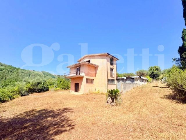 Villa Indipendente in vendita a Paliano, Lazio