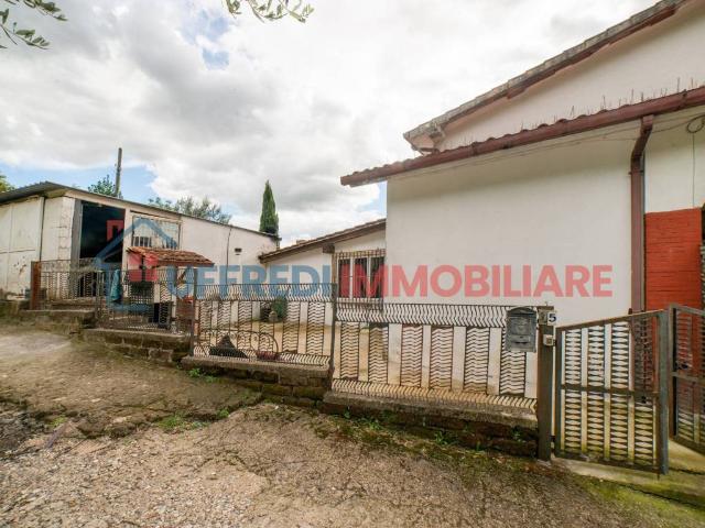 Villa Indipendente in vendita a Paliano, Lazio