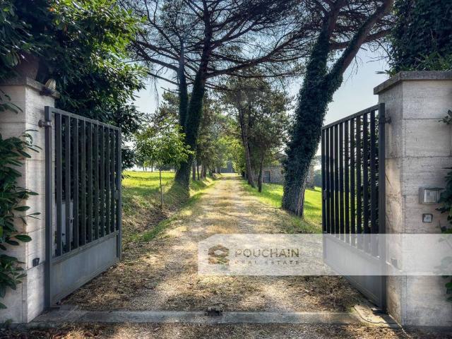 Villa Indipendente in vendita a Paliano, Lazio