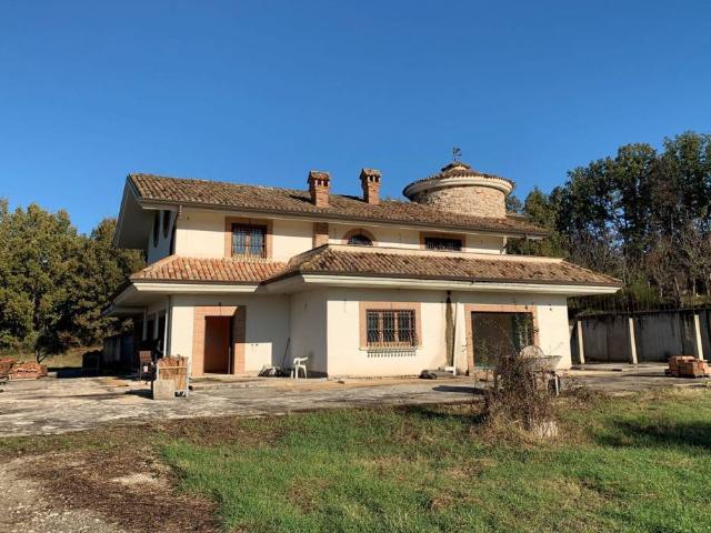 Villa Indipendente in vendita a Casale Marzilli, Paliano