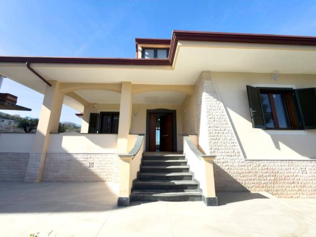 Villa Indipendente in vendita a Palma Campania, Campania