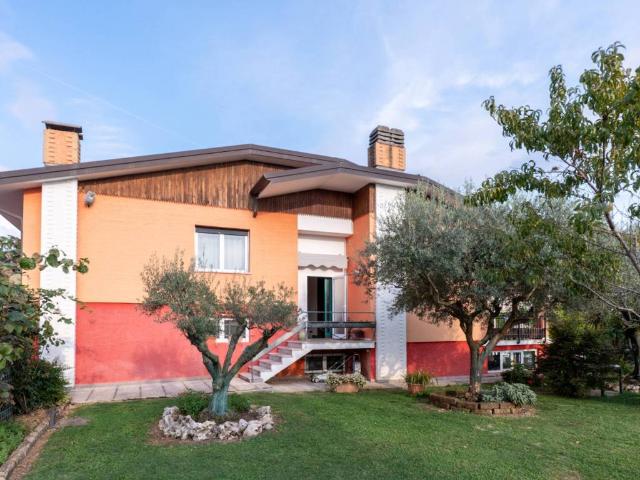 Villa Indipendente in vendita a Sottoselva / Sotselve, Palmanova / Palme