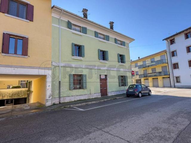 Villa Indipendente in vendita a Palmanova, Friuli-Venezia Giulia