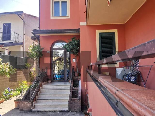 Villa Indipendente in vendita a Calabria, Reggio Calabria