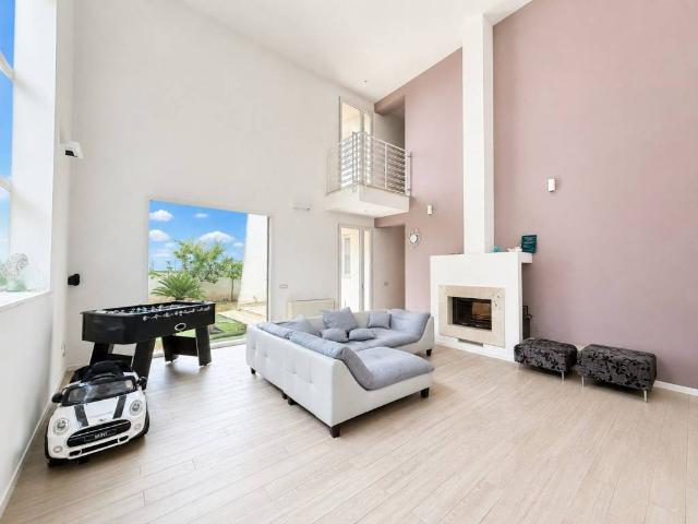 Villa Indipendente in vendita a Puglia, Bari
