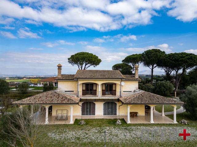 Villa Indipendente in vendita a Roma Capitale, Lazio