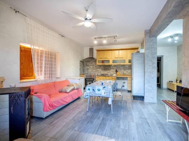 Villa Indipendente in vendita a Padeschiavo, Roma Capitale