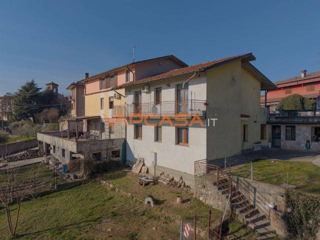 Villa Indipendente in vendita a Palosco, Lombardia