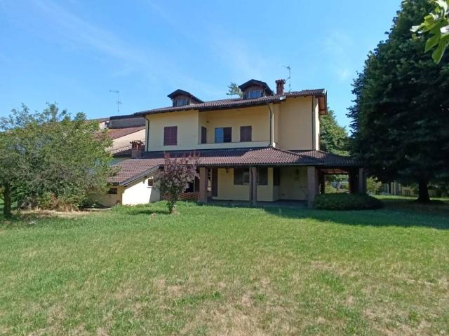 Villa Indipendente in vendita a Pancarana, Lombardia
